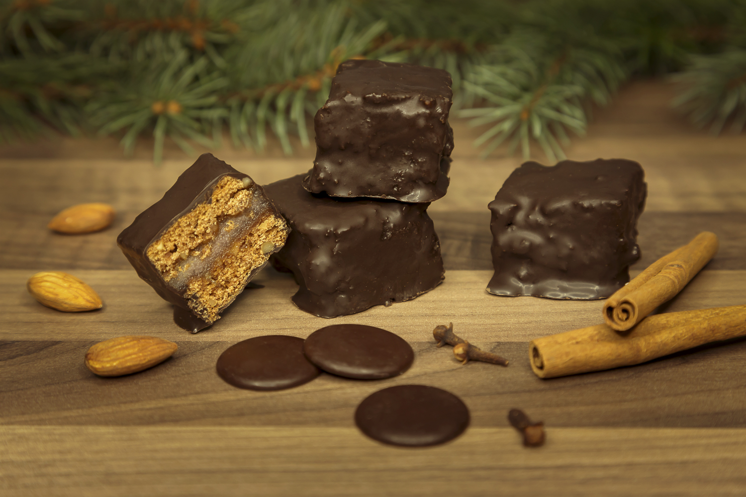 Kleine Dominosteine 250g Weihnachtlich-würzige Lebkuchen | Stollen aus ...
