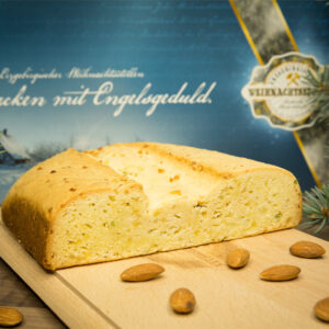 Mandelstollen ungestrichen